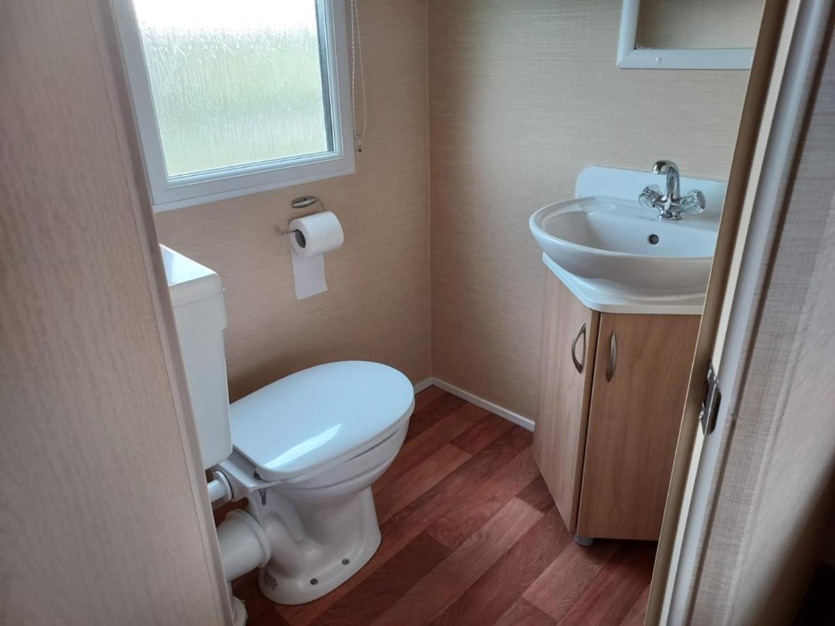 6 Berth The Chase Apartment